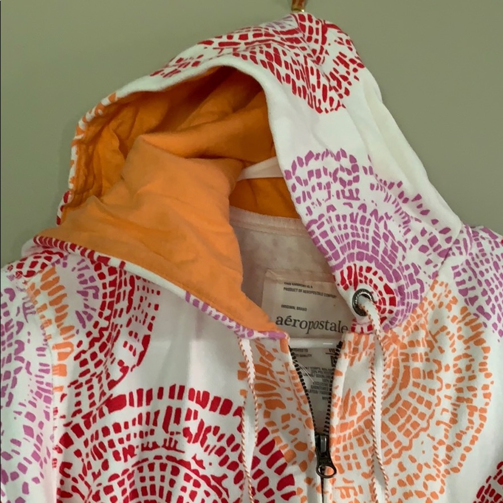 Full zip up - Picture 2 of 3